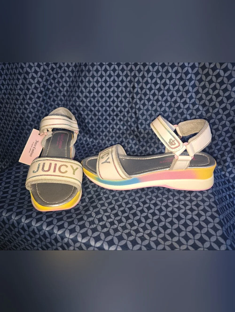 NWT.. Juicy Couture Girls White Sandals with Rainbow JUICY Logo and Trim. Size 5